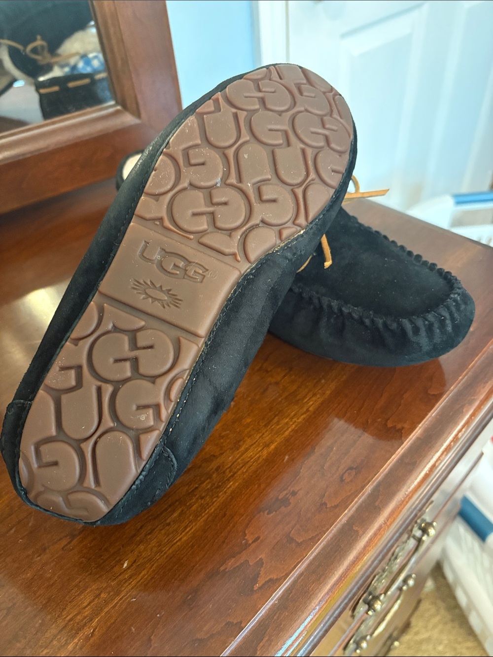 UGG Women’s Black Suede Moccasin with Tan Leather Laces and Shearling - Picture 4 of 4
